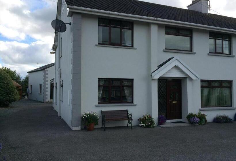 Johnny B S B&b