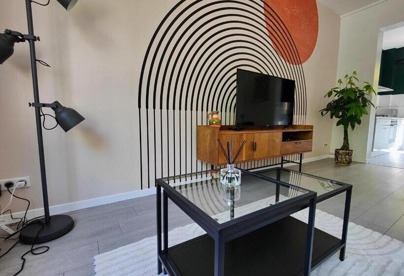 Le Rainbow   Grand Studio Avec Terrasse