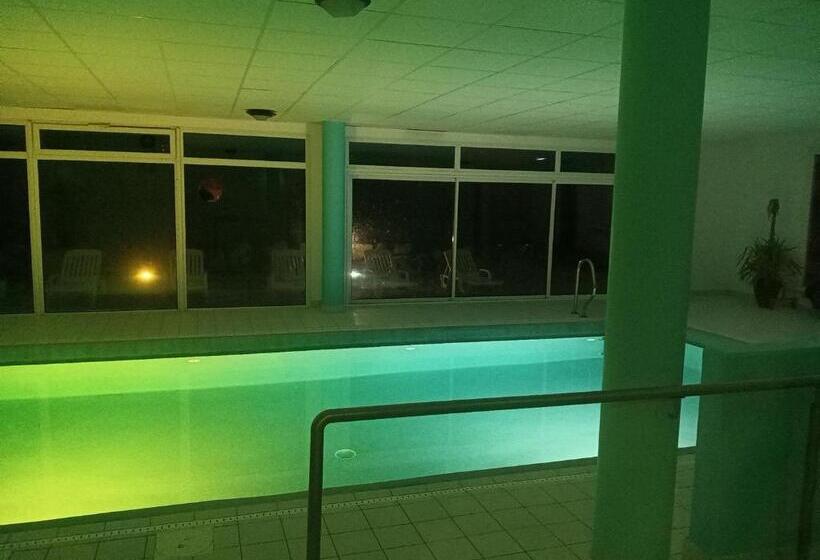 Le Roi Du Sundgau Près De La Horse   Mooslargue