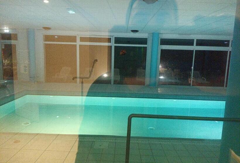 Le Roi Du Sundgau Près De La Horse   Mooslargue