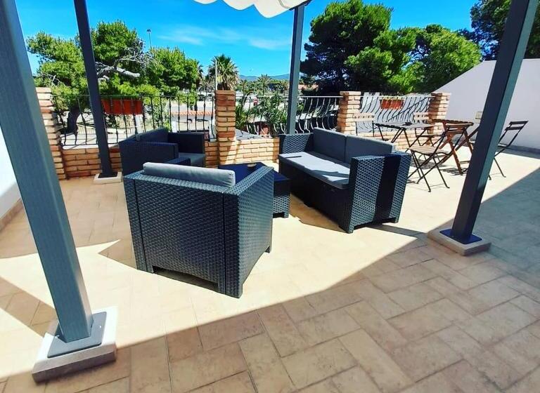 פנסיון Affittacamere La Medusa