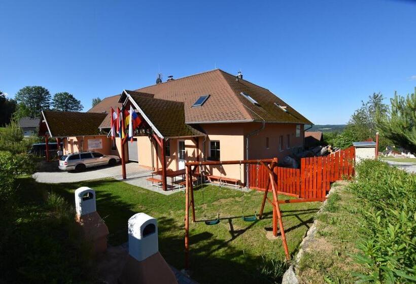 膳宿费 Apartments Lipno Serafin