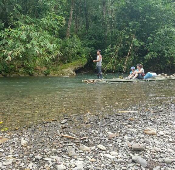 Пансион Batu Kapal Guest House & Jungle Trekking