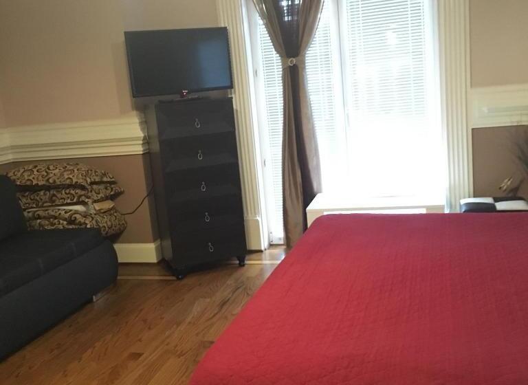 بنسيون Casa Iulia