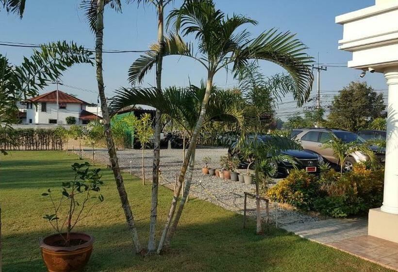 펜션 East Shore Pattaya Resort