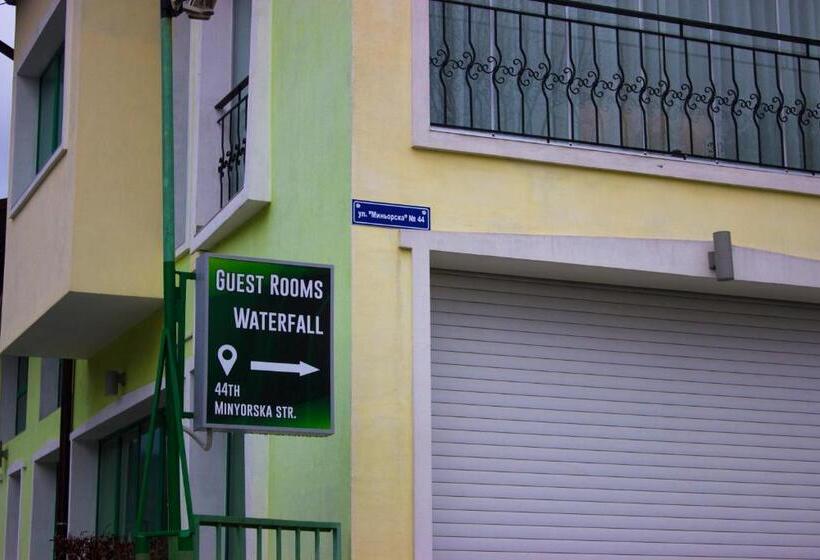 بنسيون Guest Rooms Waterfall