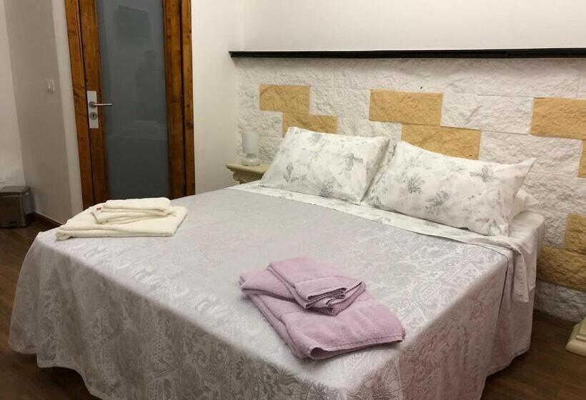 بنسيون Monterussi Bed And Breakfast