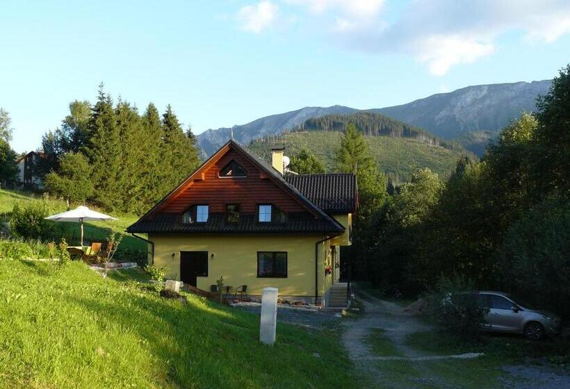 펜션 Privát Za Lesíkom