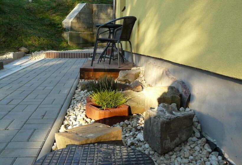 펜션 Privát Za Lesíkom