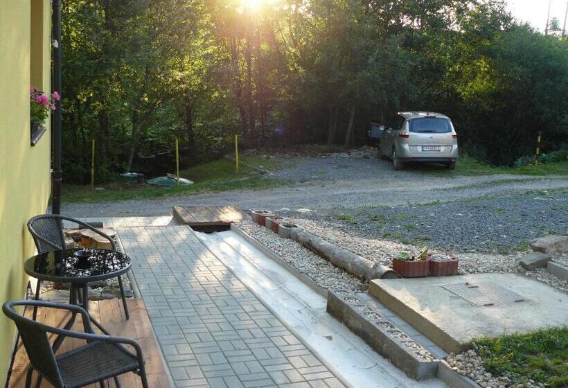 펜션 Privát Za Lesíkom