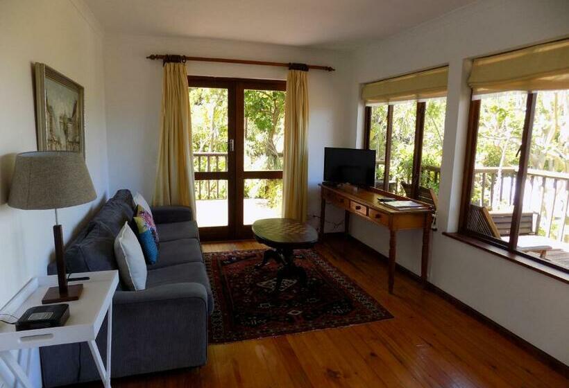 پانسیون Protea Guest House