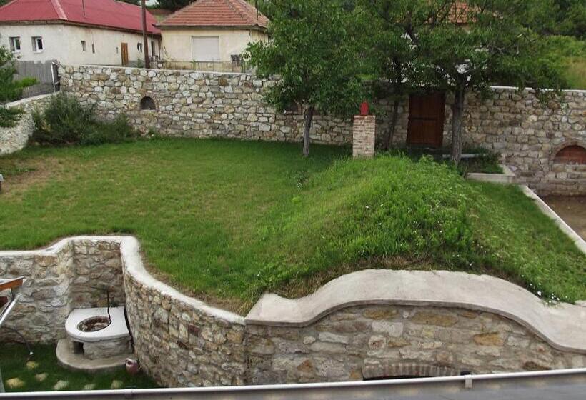 פנסיון öreg Diófa Vendégház