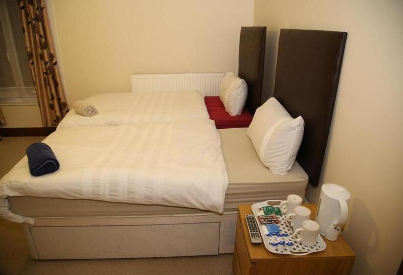 פנסיון Victorin House   All Rooms Are En Suite