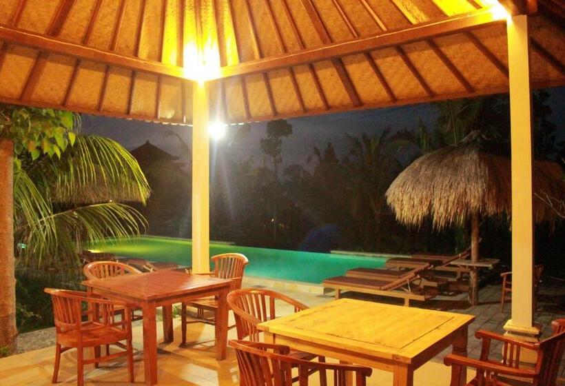 פנסיון Taman Padi Villa