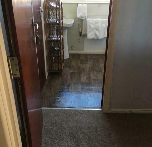 بنسيون Weyside House