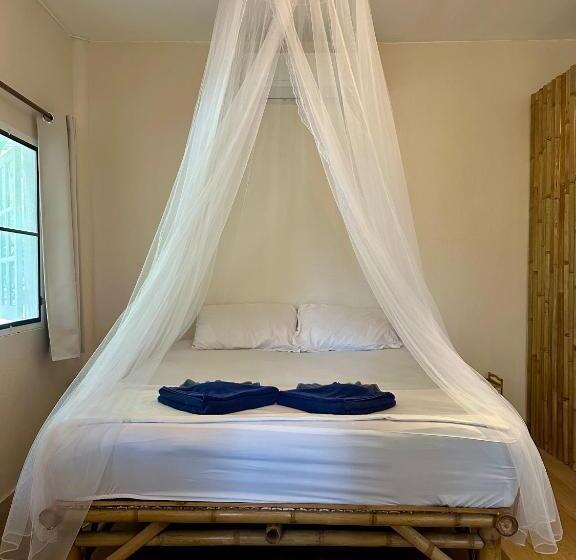 אתר נופש Colorful Hut