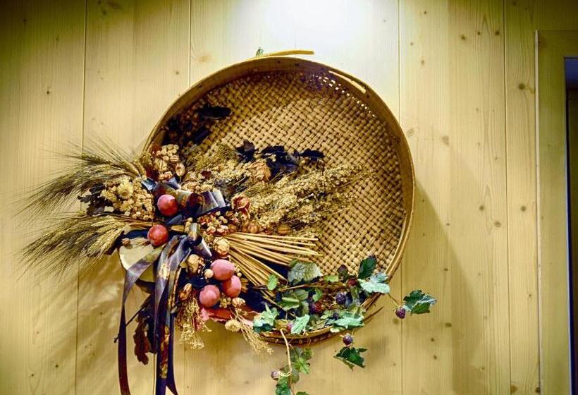 Rosengarden Alpine Residence