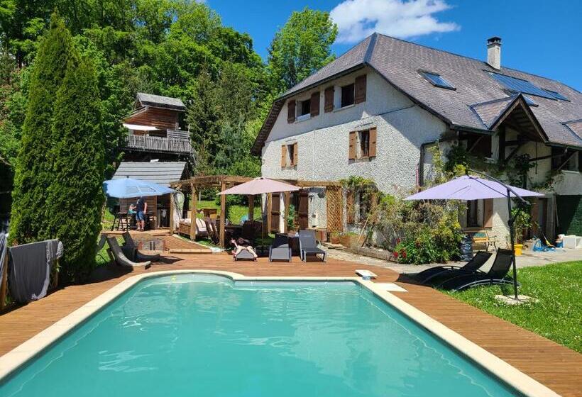 L Oree Des Bornes Appartement Avec Piscine