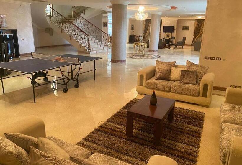 Super Luxurious Villa With Large Landscape Areas