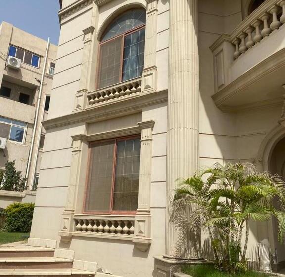 Super Luxurious Villa With Large Landscape Areas