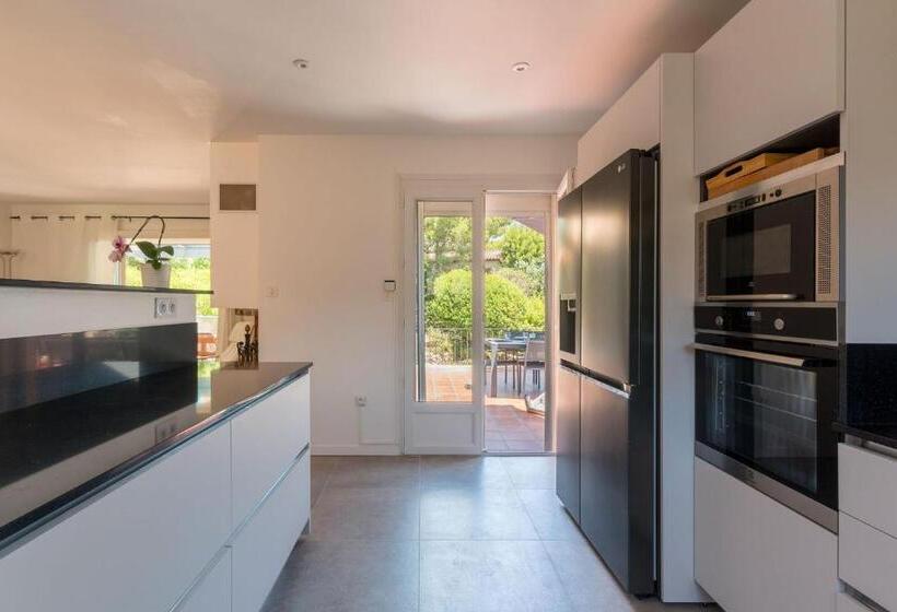 Villa Vue Mer Presqu Ile De Giens Avec Piscine