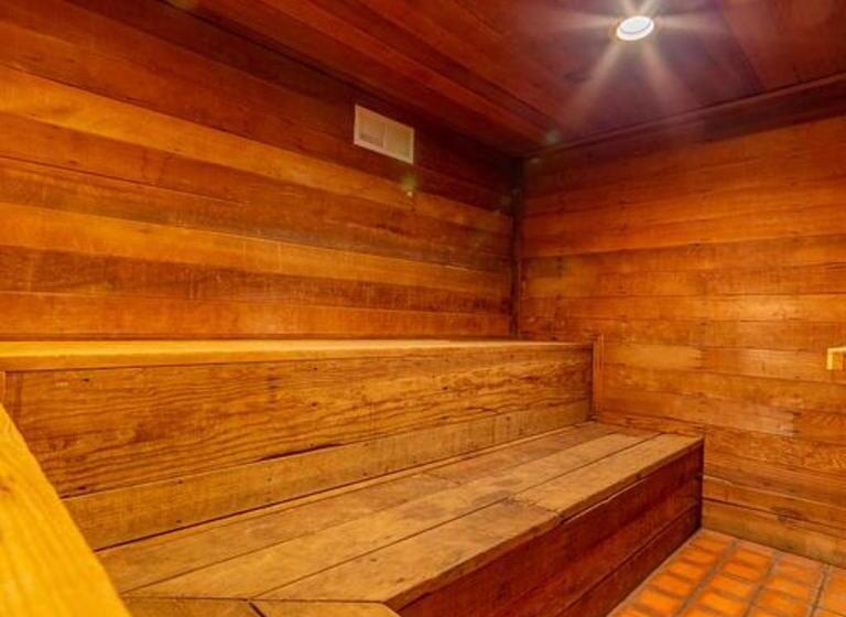 389   Romantic Snowcreek Retreat Near Creek