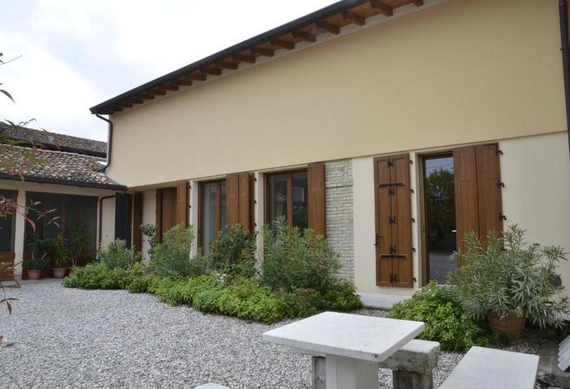 9 Muse Bed And Breakfast