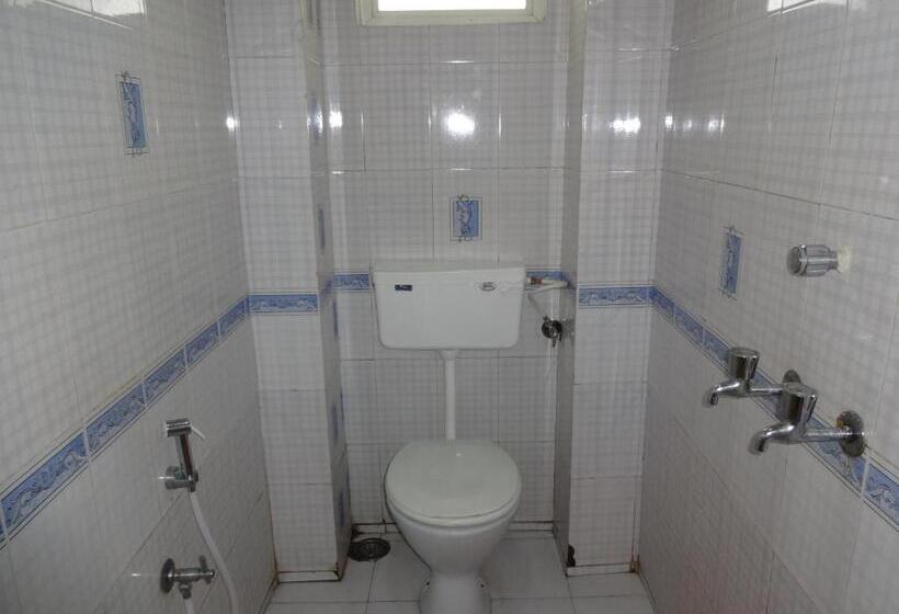 هاستل Marwa Inn