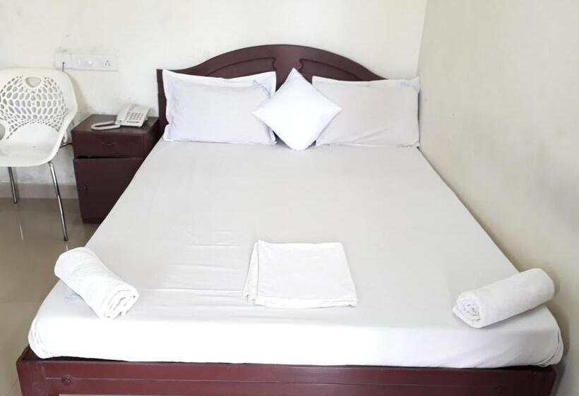 هاستل Marwa Inn