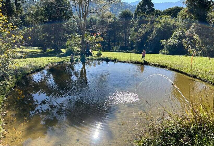 ユースホステル Pousada Chalés Da Casa Centenária