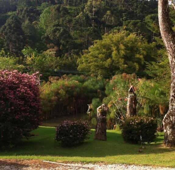 ユースホステル Pousada Chalés Da Casa Centenária