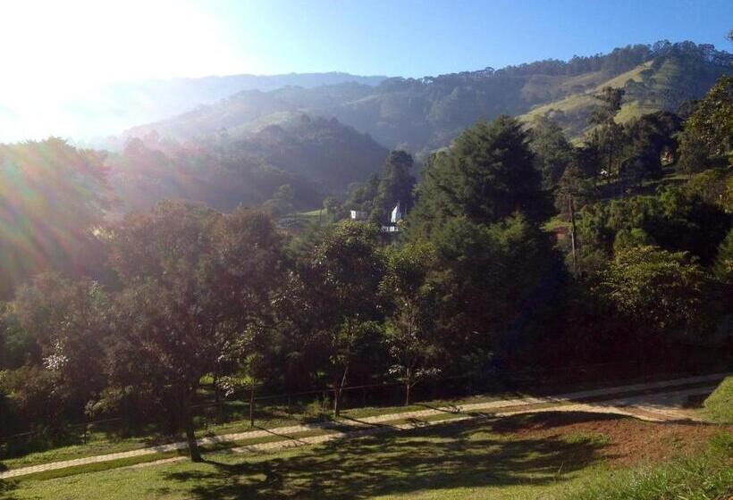 ユースホステル Pousada Chalés Da Casa Centenária