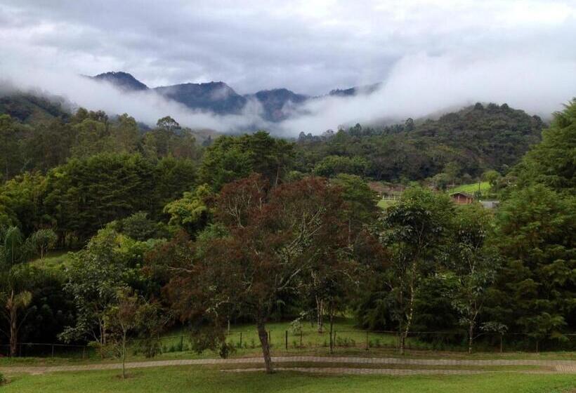 ユースホステル Pousada Chalés Da Casa Centenária