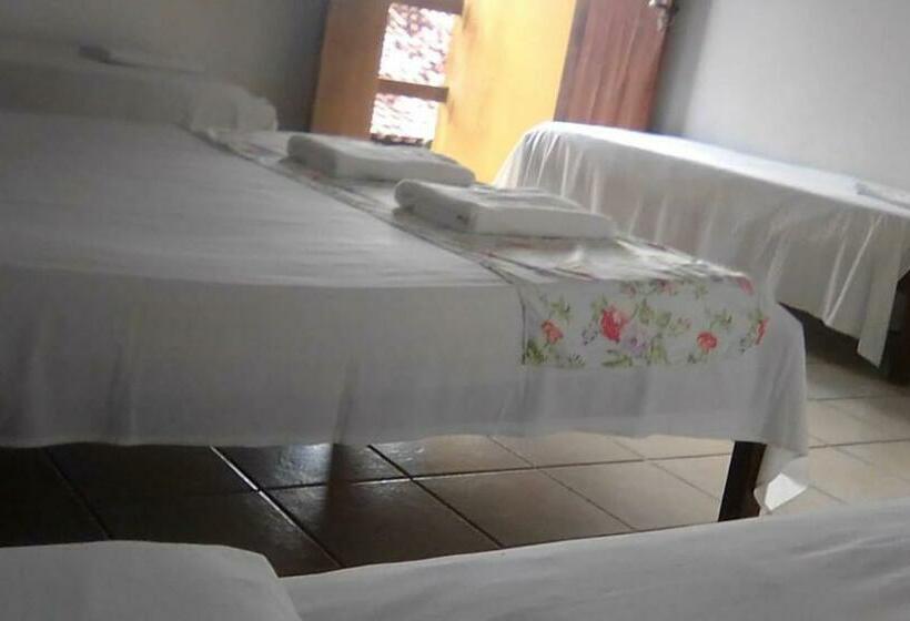 הוסטל Pousada Dos Girassois Prado