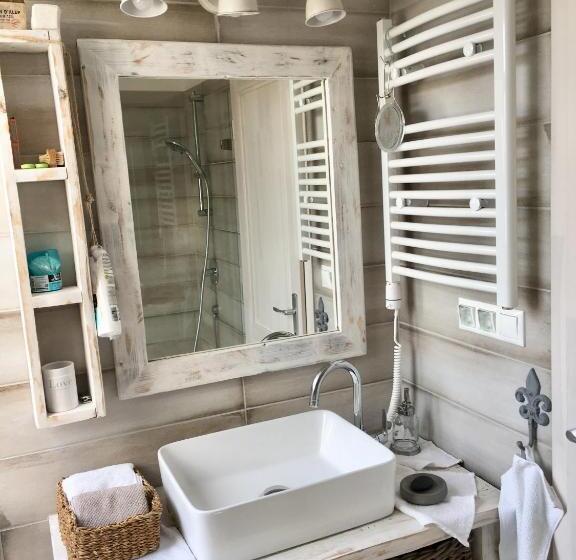 Babérkert Villaház Balatonhenyén