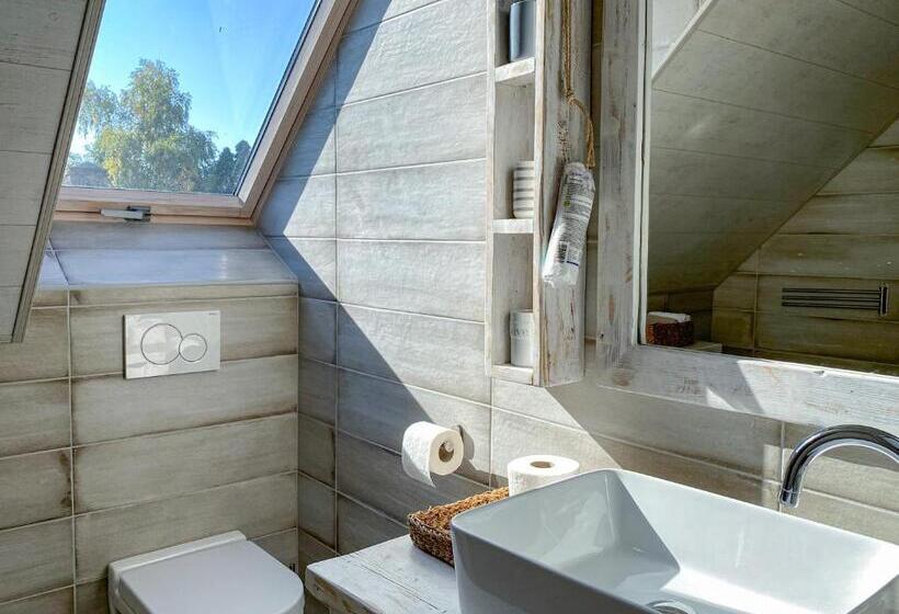 Babérkert Villaház Balatonhenyén