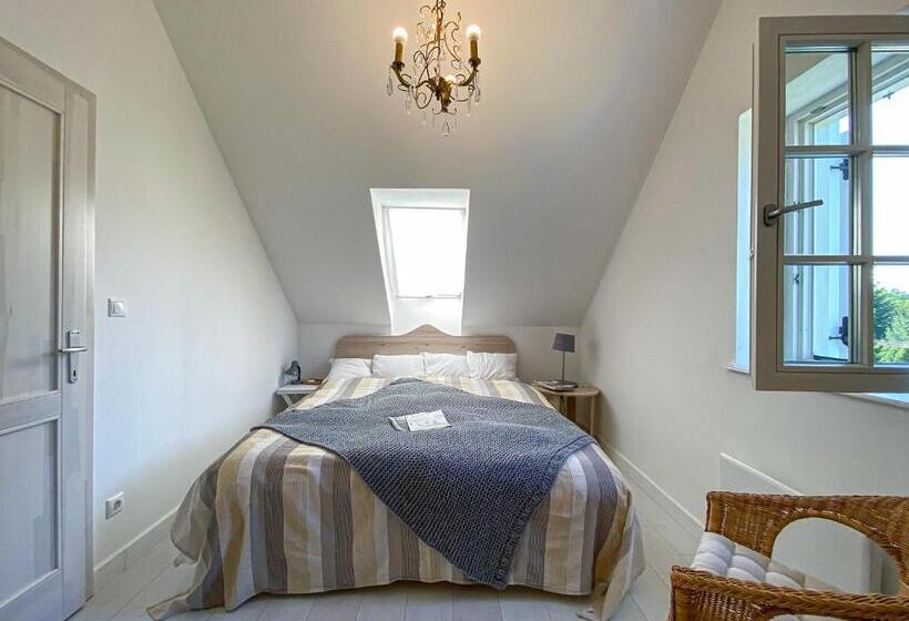 Babérkert Villaház Balatonhenyén