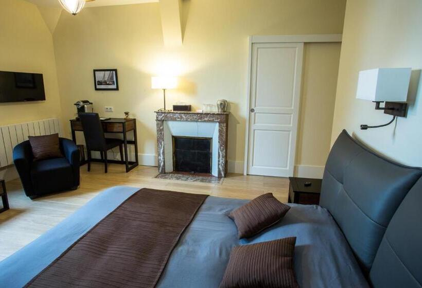 민박 Château De La Folie