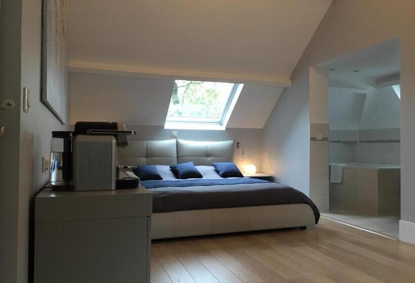 민박 Château De La Folie