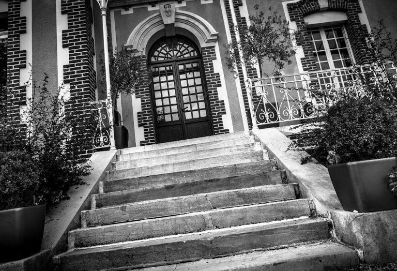 민박 Château De La Folie