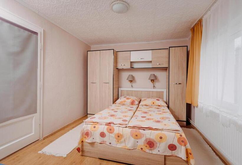 住宿加早餐  Kaffai Panzio