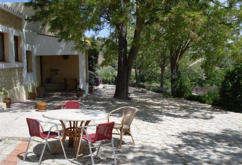 تختخواب و صبحانه La Escuela Del Campo