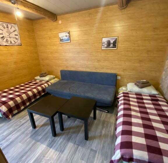 تختخواب و صبحانه Nakvynė Rokiškyje