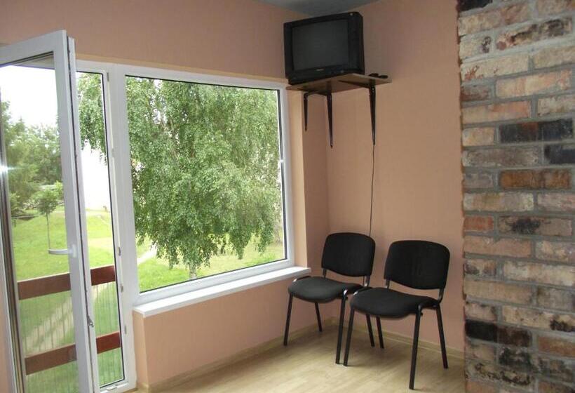 تختخواب و صبحانه Nakvynė Rokiškyje