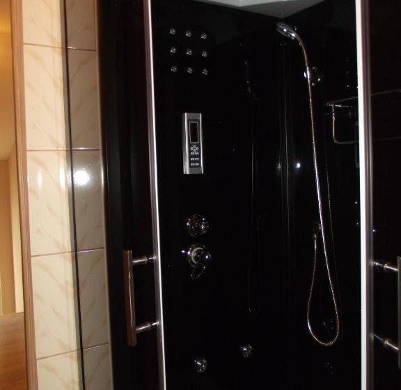 تختخواب و صبحانه Nakvynė Rokiškyje