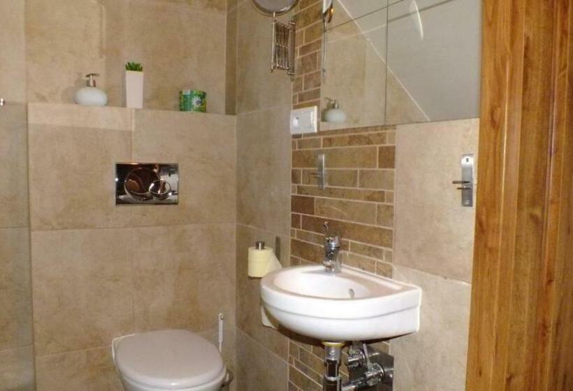 민박 Penzión Dubo