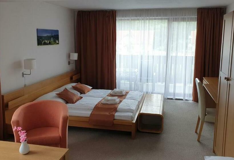 민박 Penzión Dubo