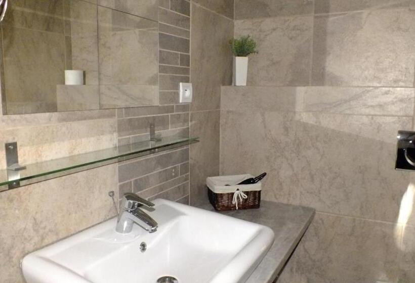 민박 Penzión Dubo