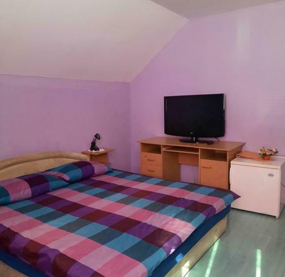 تختخواب و صبحانه Rooms čehovin