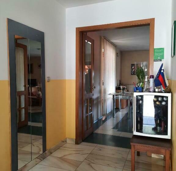 تختخواب و صبحانه Rooms čehovin